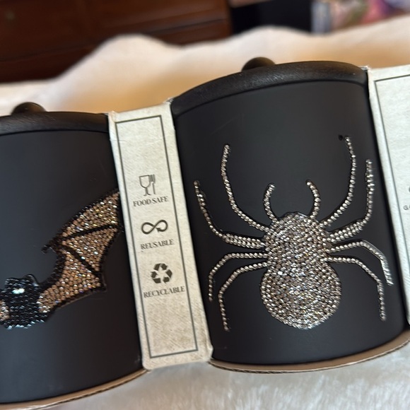 Halloween three-piece glass canister with wooden lid 👻🦇🕷️ - Picture 4 of 15